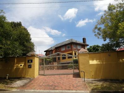 House For Sale in Cyrildene, Johannesburg