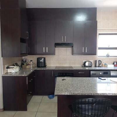 Apartment / Flat For Rent in Victory Park, Johannesburg