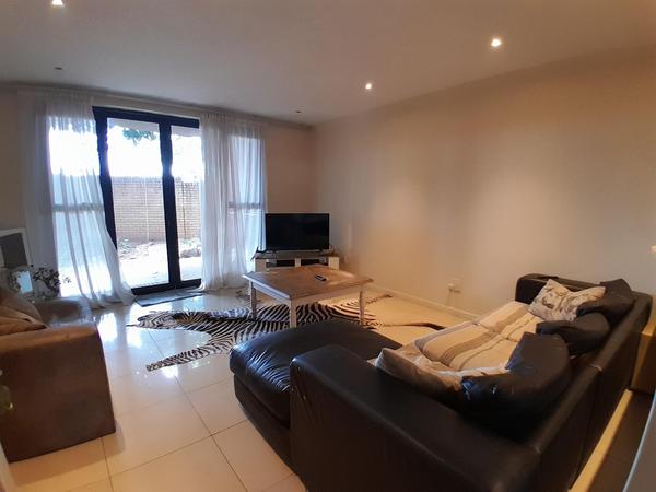 Apartment / Flat For Sale in Rooihuiskraal North, Centurion