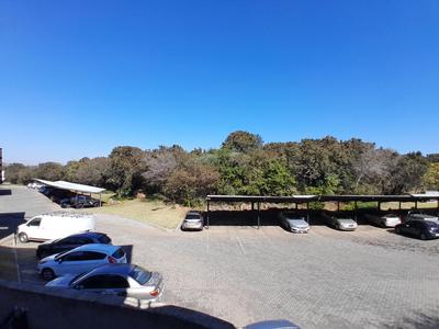 Apartment / Flat For Rent in Rooihuiskraal North, Centurion