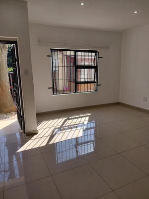 Apartment / Flat For Rent in Parktown, Johannesburg