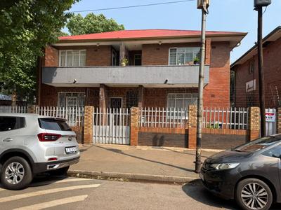 Apartment / Flat For Sale in Mayfair, Johannesburg