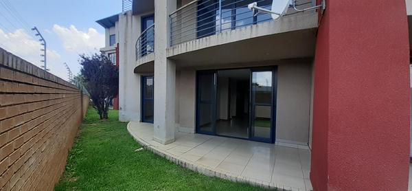 Apartment / Flat For Sale in Rooihuiskraal North, Centurion