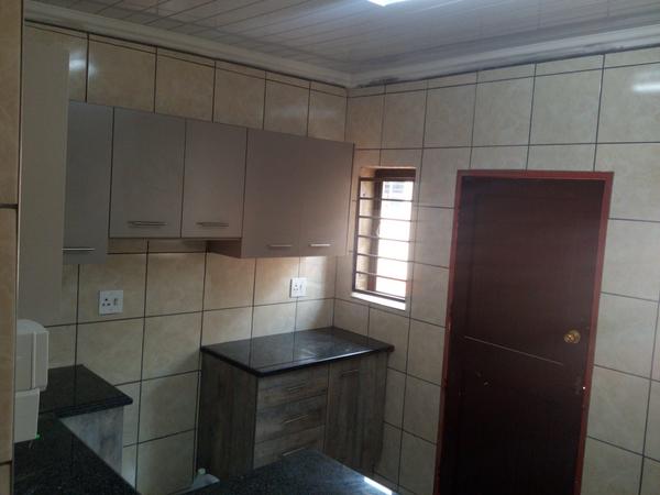 House For Sale in Evans Park, Johannesburg