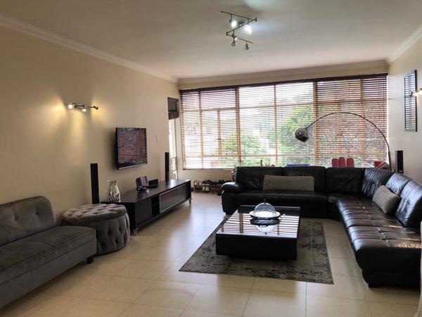 Apartment / Flat For Sale in Killarney, Johannesburg