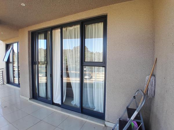 Apartment / Flat For Sale in Rooihuiskraal North, Centurion